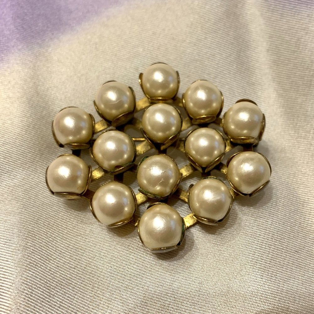 💝Vintage Pearl Brooch